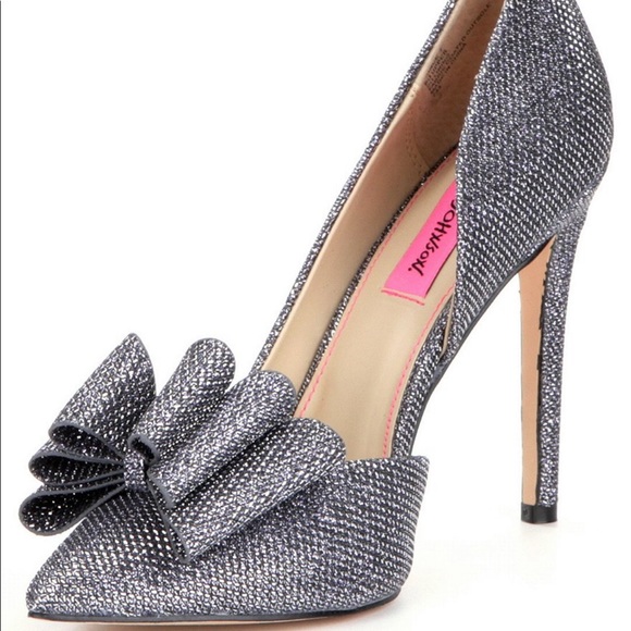 Betsey Johnson Pewter Metallic Glitter Bow Heels - Picture 6 of 9